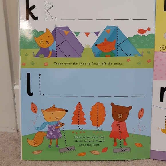 Wipe- Clean Book with dry erase pen - Picture 2 of 3